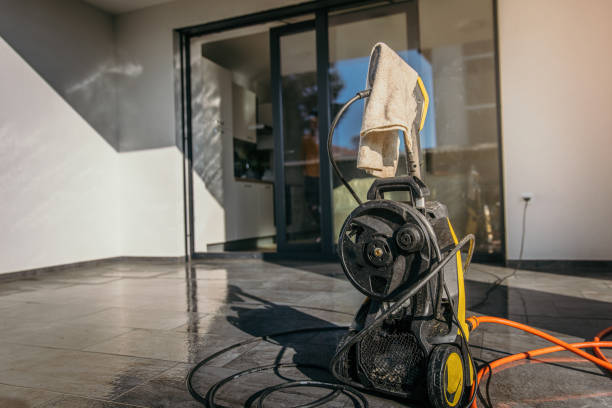 Best Sign and Awning Cleaning  in Liberty Triangle, FL