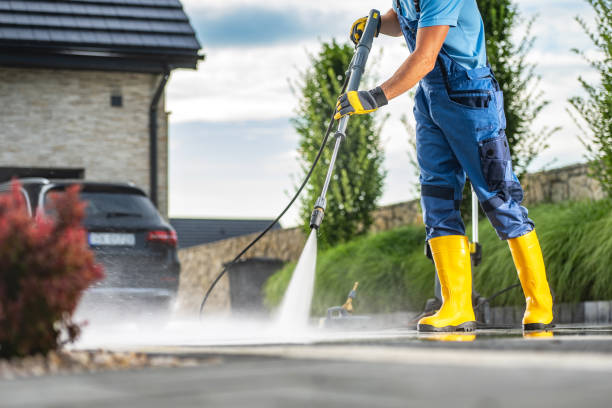 Professional Pressure Washing Services in Liberty Triangle, FL